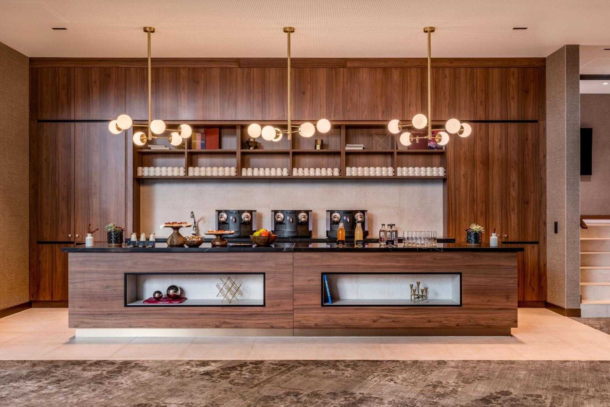 Geneva Marriott Hotel 4*